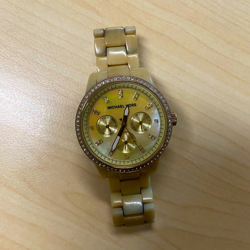 Michael Kors Womens Quartz Watch Special Edition MK-5682C